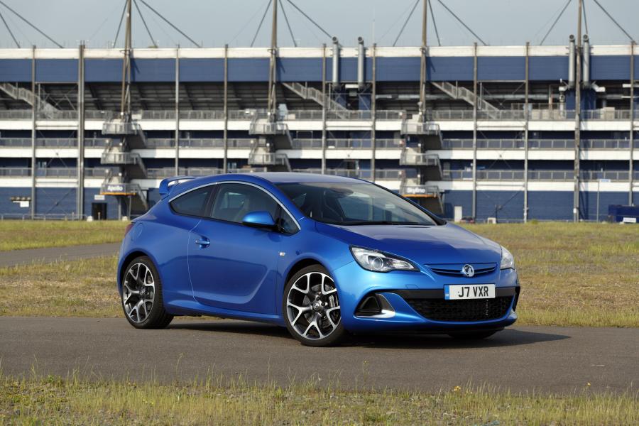  Vauxhall Astra VXR 2012 года  (фото 6 из 274)